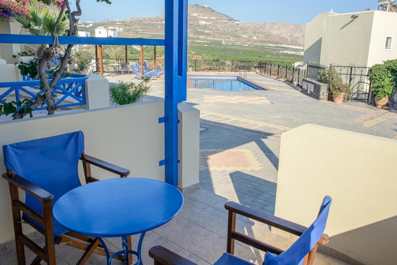 Atlantica Apartments Megalochori  Exterior photo