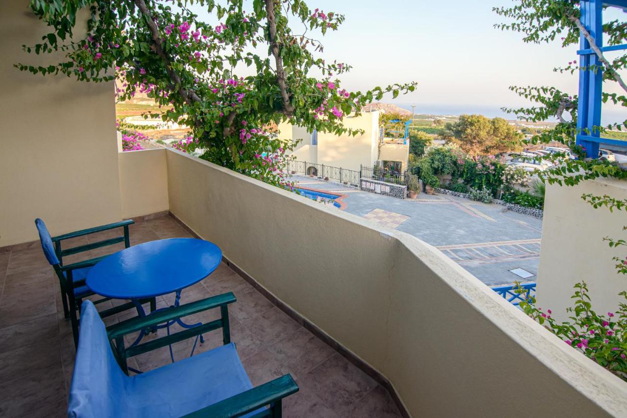 Atlantica Apartments Megalochori  Exterior photo